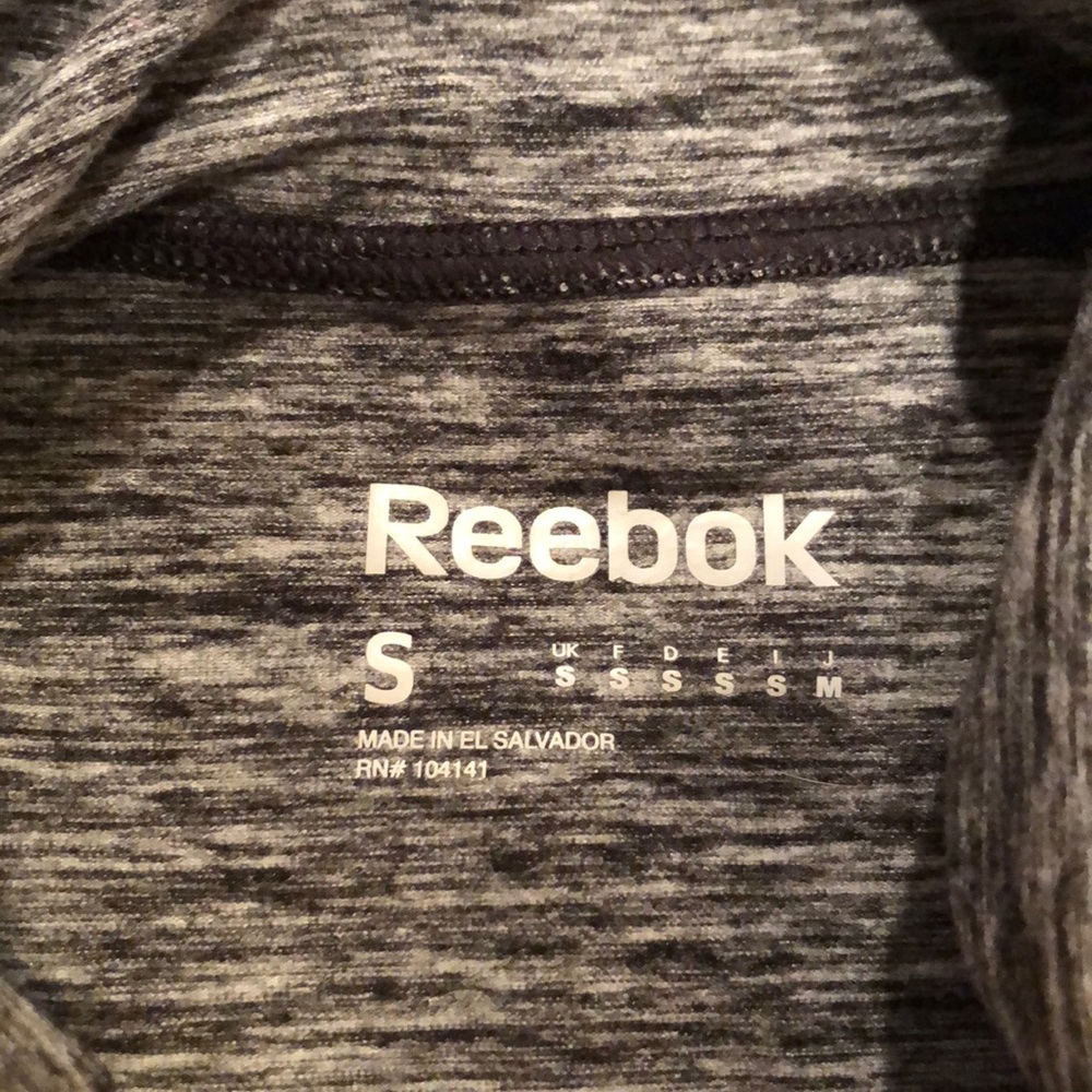 Reebok pullover - Picture 2 of 3